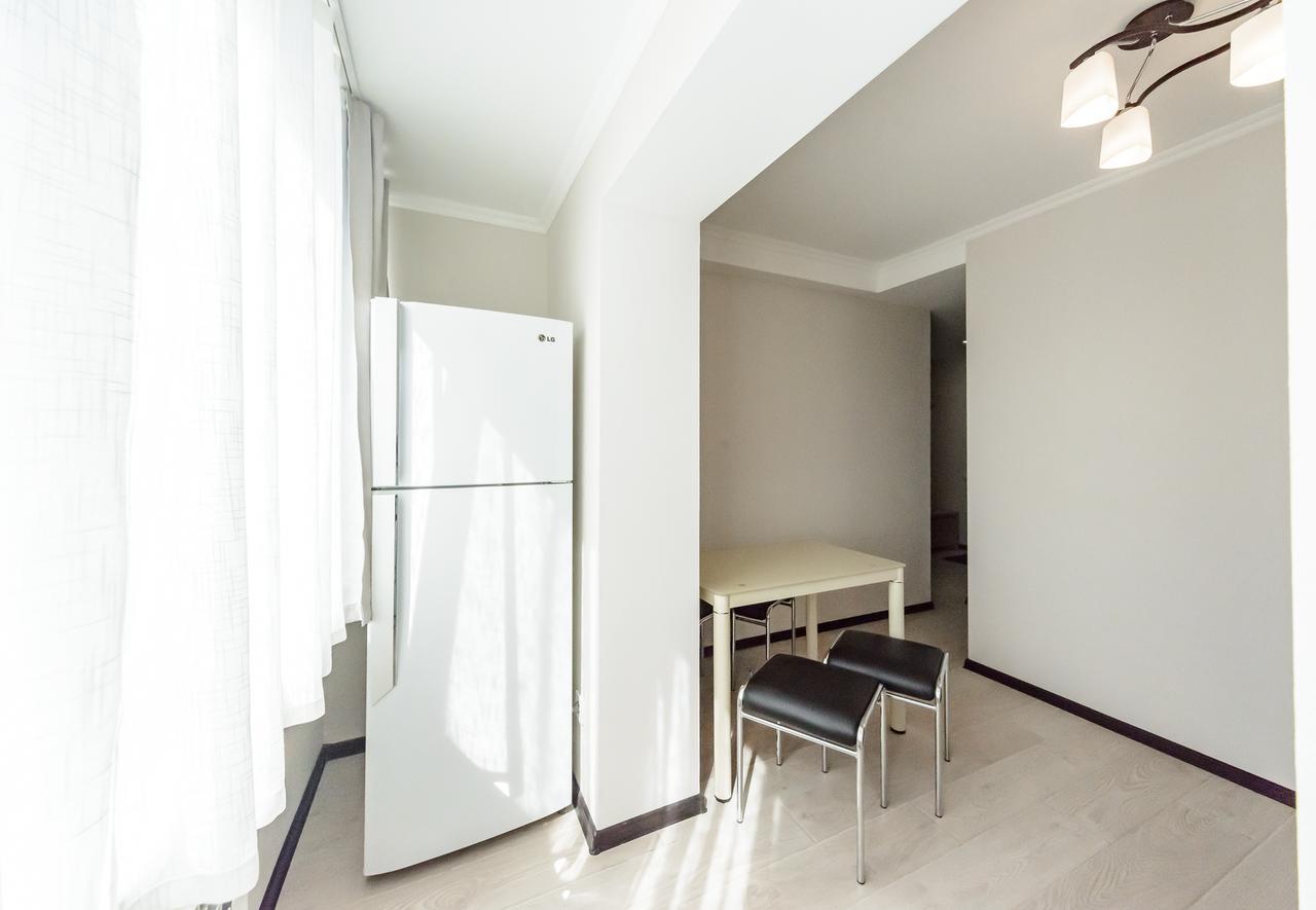 Artal Apartment On Iordanskaya 22 基輔 外观 照片
