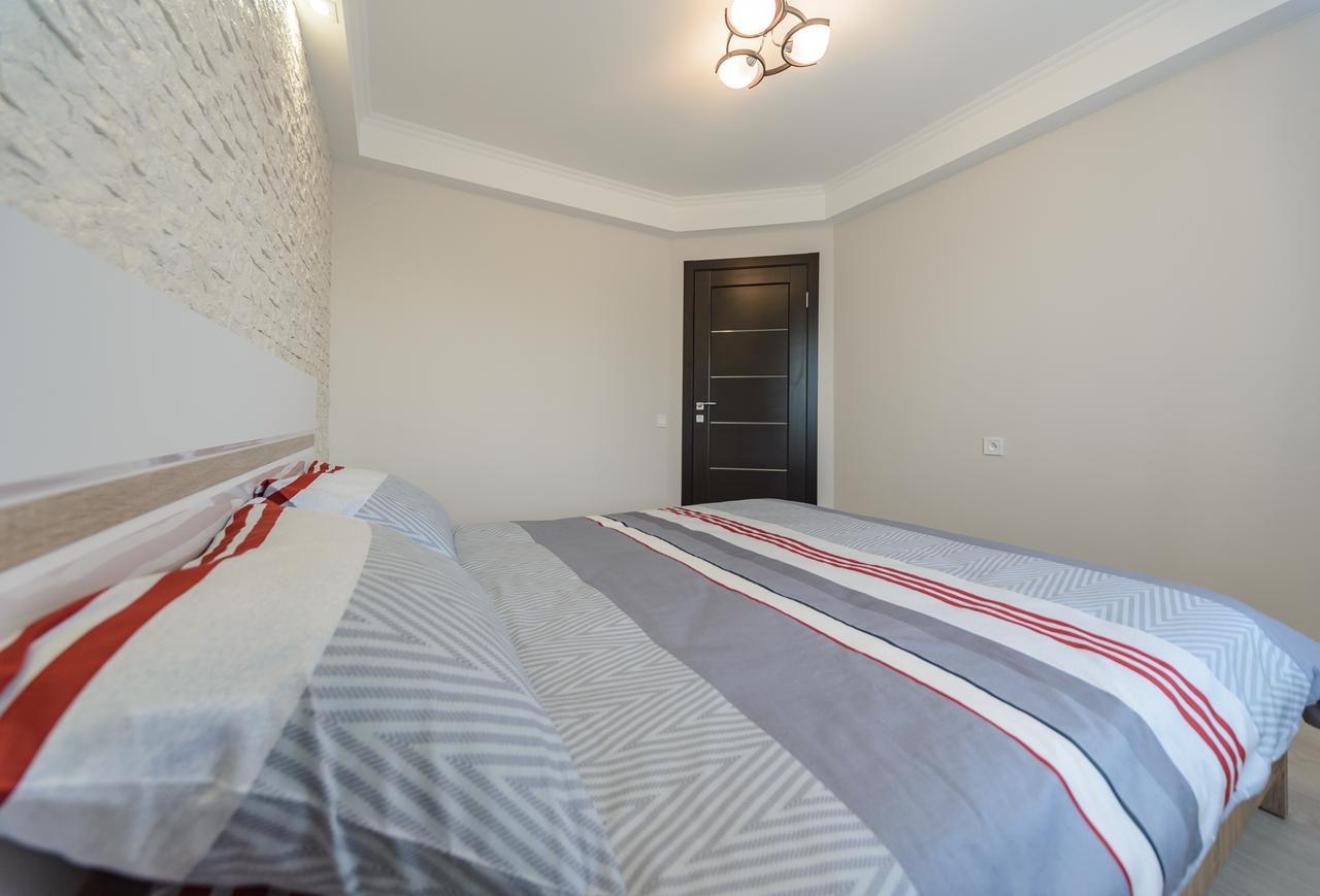 Artal Apartment On Iordanskaya 22 基輔 外观 照片