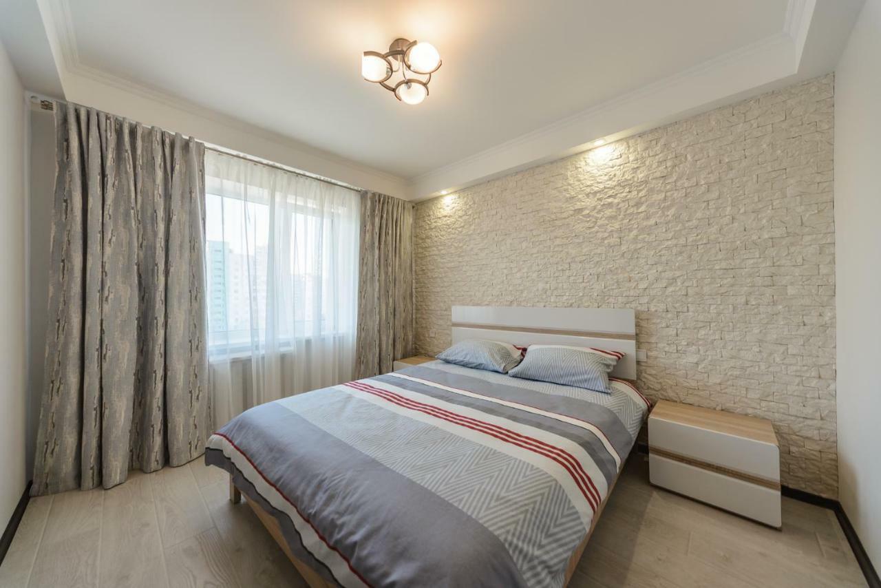 Artal Apartment On Iordanskaya 22 基輔 外观 照片