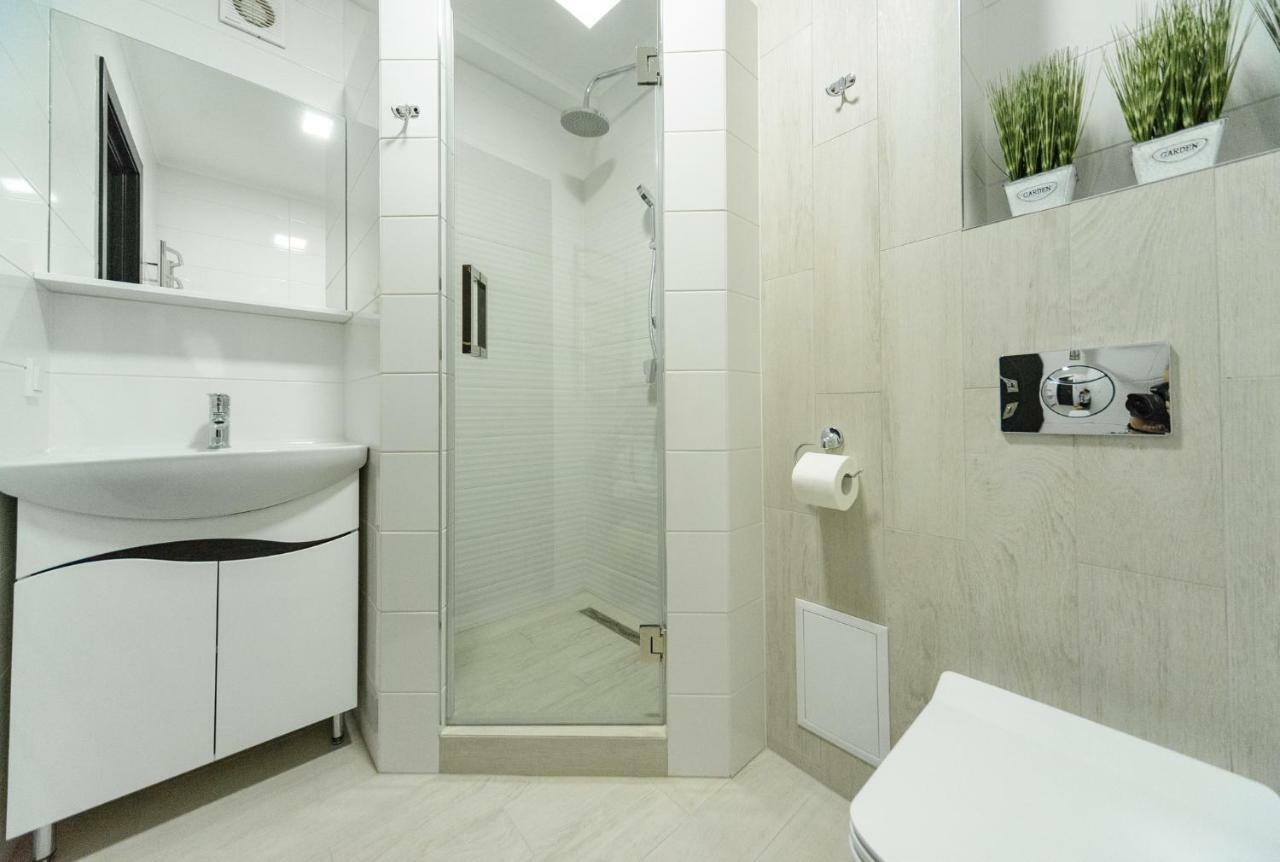 Artal Apartment On Iordanskaya 22 基輔 外观 照片